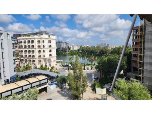 Tirane, ofert apartament Kati 4, 113 m² 700 Euro (Tek Radisson Hotel Tirana, Albania)