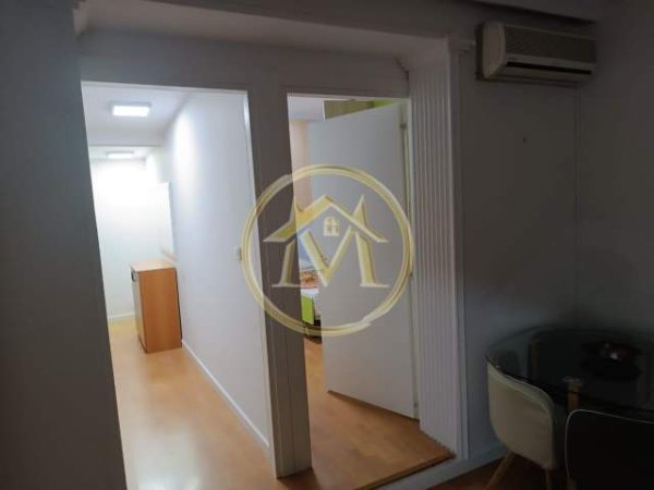 Tirane, jepet me qera apartament 2+1 Kati 2, 90 m² 700 Euro (BLLOKU)