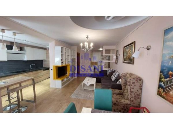 Tirane, jepet me qera apartament 120 m² 650 Euro (Mozaiku i Tiranes)