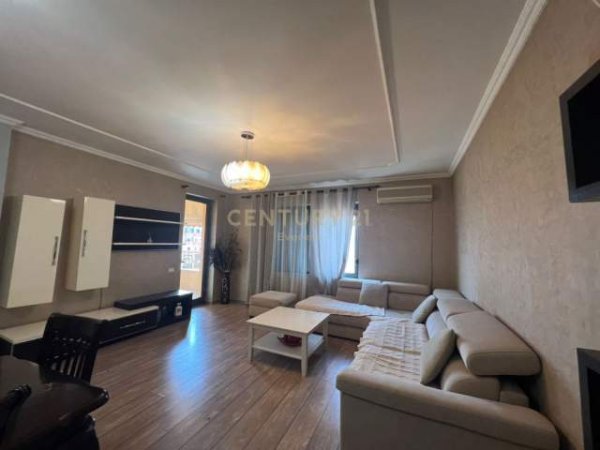 Tirane, ofert apartament Kati 9, 152 m² 280.000 Euro (Rr. e Barrikadave Tirana, Albania)