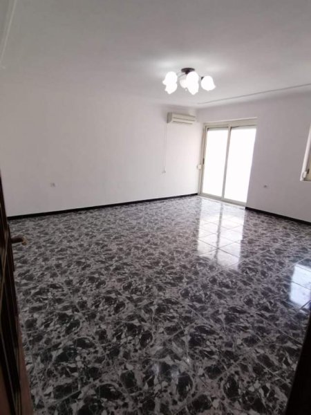 Tirane, jepet me qera apartament 2+1+A+BLK Kati 6, 105 m² 400 Euro (Islam Alla)