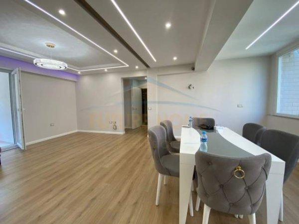 Tirane, shitet apartament 2+1+BLK Kati 2, 117 m² 220.000 Euro (Rruga Margarita Tutulani)