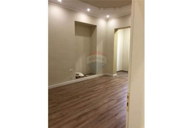 Tirane, shitet apartament 3+1+BLK Kati 2, 88 m² 150.000 Euro (Rruga e Dibres)