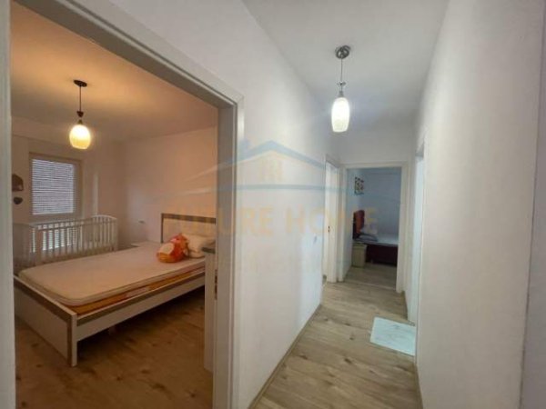 Tirane, jepet me qera apartament 2+1 Kati 3, 85 m² 500 Euro (Kompleksi Kontakt)
