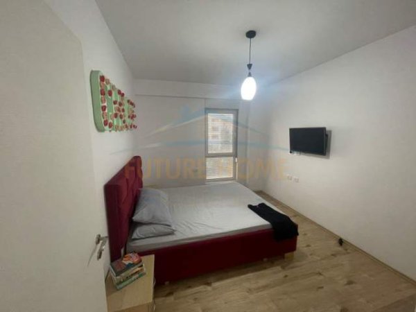 Tirane, jepet me qera apartament 2+1 Kati 3, 85 m² 500 Euro (Kompleksi Kontakt)