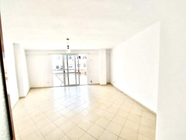 Tirane, shitet apartament 2+1 125 m² 118.000 Euro (Astir ,Bar Artisti)
