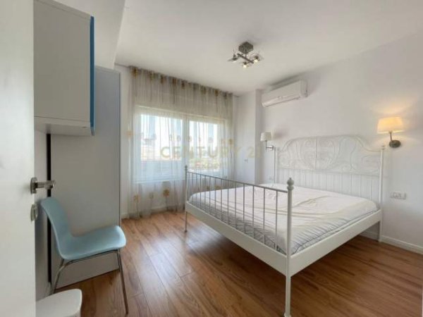 Jepet me qera apartament 3+1 1.600 Euro (kodra e diellit)