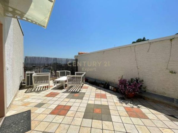 Jepet me qera apartament 3+1 1.600 Euro (kodra e diellit)