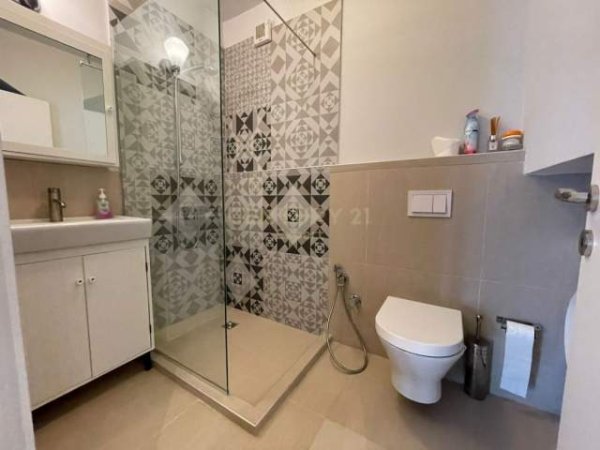 Jepet me qera apartament 3+1 1.600 Euro (kodra e diellit)