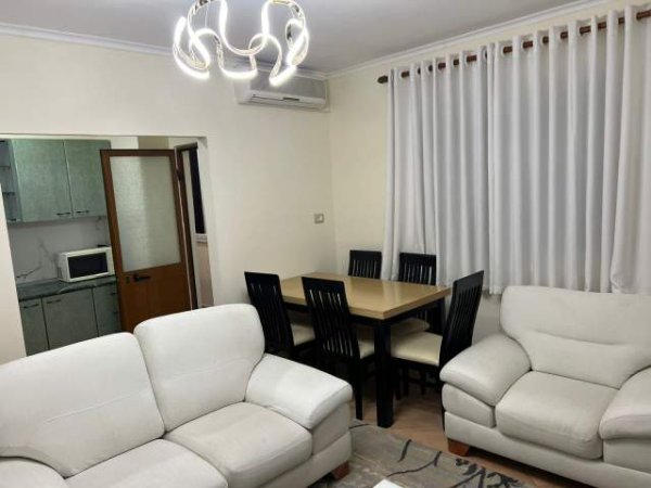 Tirane, jepet me qera apartament 2+1+BLK Kati 3, 73 m² 400 Euro (Marie logoreci)