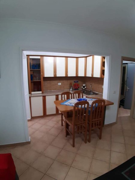 Tirane, jepet me qera apartament 1+1+BLK Kati 3, 55 m² 35.000 Leke (Marie logoreci)