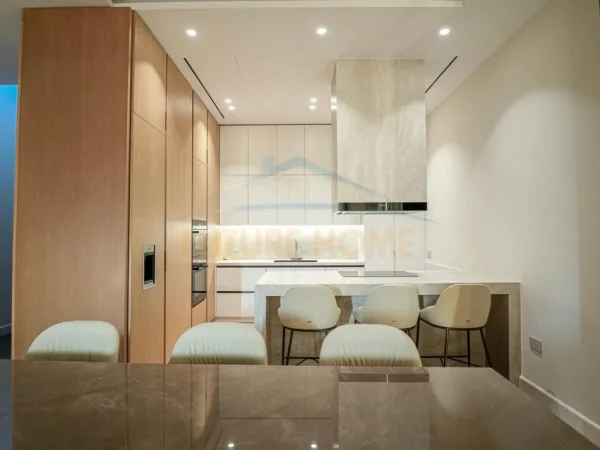 Tirane, jepet me qera Vile 3+1 , 359 m² 5.000 € (Luminor Residenc)