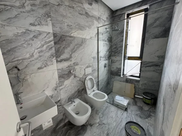 Tirane, shitet apartament 2+1 Kati 6, 100 m² 
