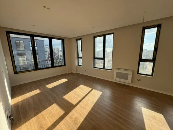 Tirane, shitet apartament 2+1 Kati 6, 100 m² 