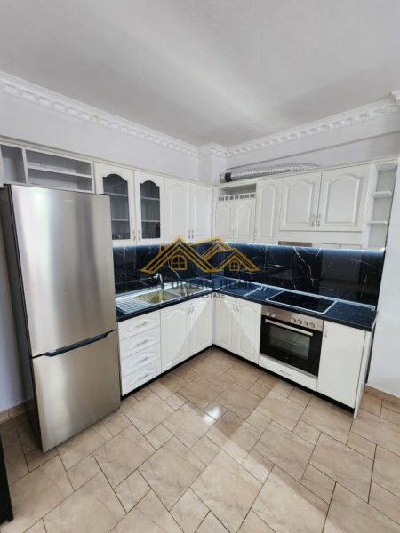 Durres, shitet apartament 1+1 Kati 6, 84 m² 110.000 € (PLAZH DURRES)