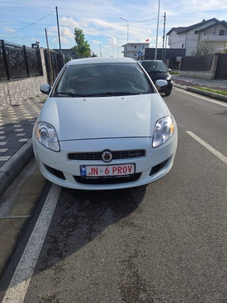 Tirane, shitet makine Fiat Nafte, e bardhë manuale Kondicioner 166.000 km 3.000 €