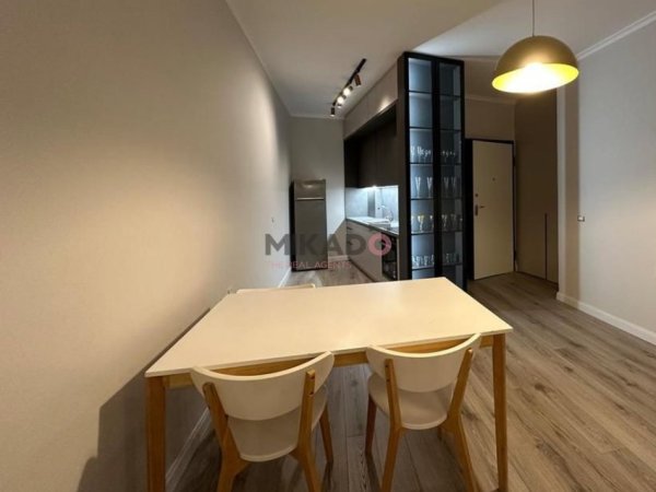 Tirane, jepet me qera apartament 1+1+Aneks Kati 2, 74 m² 680 € (Rose Garden Residence!)