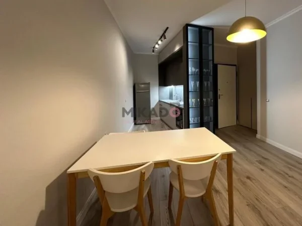 Tirane, jepet me qera apartament 1+1+Aneks Kati 2, 74 m² 680 € (Rose Garden Residence!)