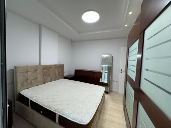 Tirane, jepet me qera apartament 2+1 Kati 3, 900 €
