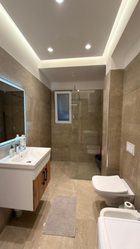 Tirane, jepet me qera apartament 1+1+Ballkon Kati 2, 62 m² 550 € (ASTIR)