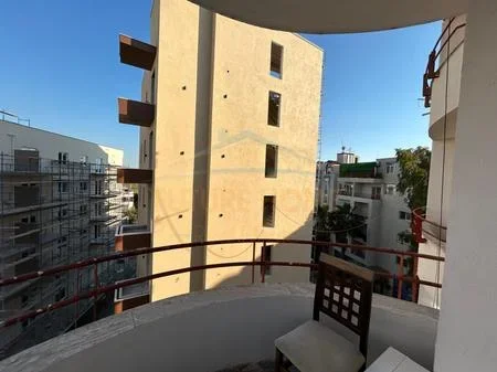 Mali Robit, shitet apartament 1+1 Kati 5, 75 m² 83.000 €