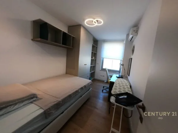 Tirane, jepet me qera apartament 3+1 Kati 4, 134 m² 1.600 € (STADIUMI DINAMO)