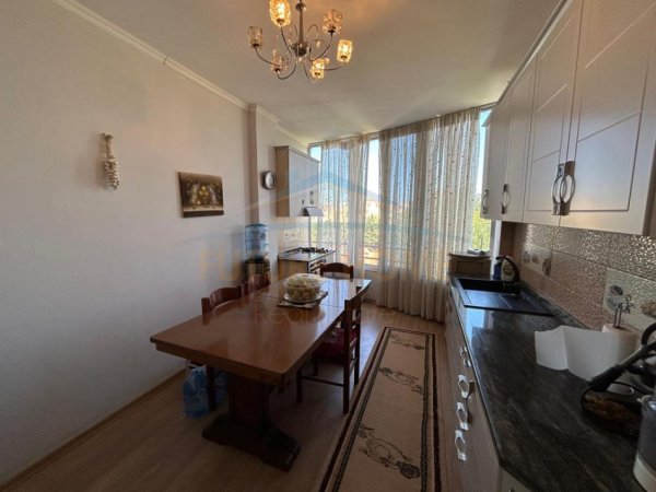 Mali Robit, shitet apartament 2+1 Kati 5, 75 m² 90.000 €