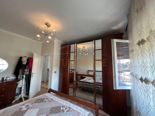 Mali Robit, shitet apartament 2+1 Kati 5, 75 m² 90.000 €