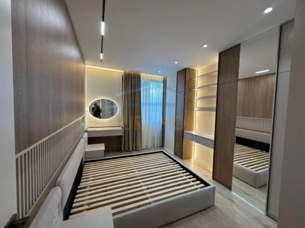 Tirane, shitet apartament 2+1 Kati 4, 86 m² 242.000 € 
