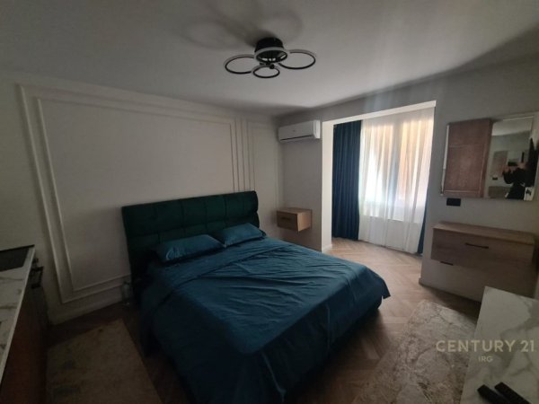 Tirane, jepet me qera apartament 1+1 Kati 2, 30 m² 400 € (Myslym Shyri)