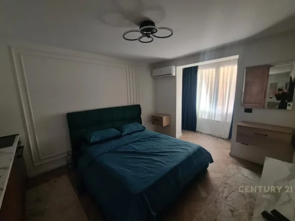 Tirane, jepet me qera apartament 1+1 Kati 2, 30 m² 400 € (Myslym Shyri)