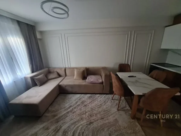 Tirane, jepet me qera apartament 1+1 Kati 2, 45 m² 600 € (Myslym Shyri)