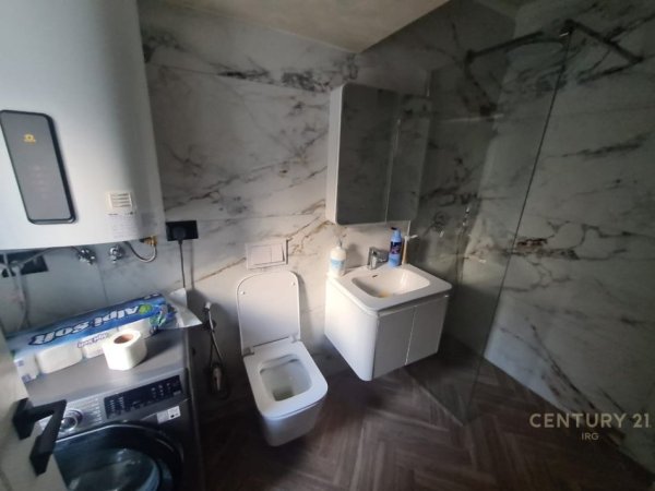 Tirane, jepet me qera apartament 1+1 Kati 2, 45 m² 600 € (Myslym Shyri)