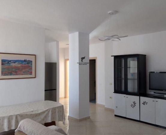 Tirane, jepet me qera apartament 2+1 , 106 m² 550 € (KONGRESI I MANASTIRIT)