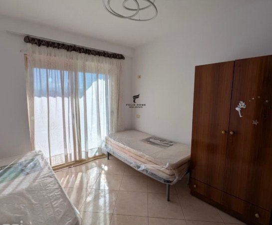 Tirane, jepet me qera apartament 2+1 , 106 m² 550 € (KONGRESI I MANASTIRIT)