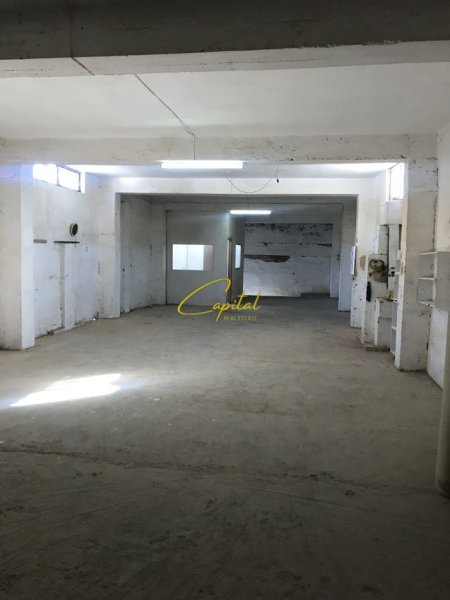 Tirane, jepet me qera magazine Kati 2, 340 m² 800 € (SIRI KODRA)