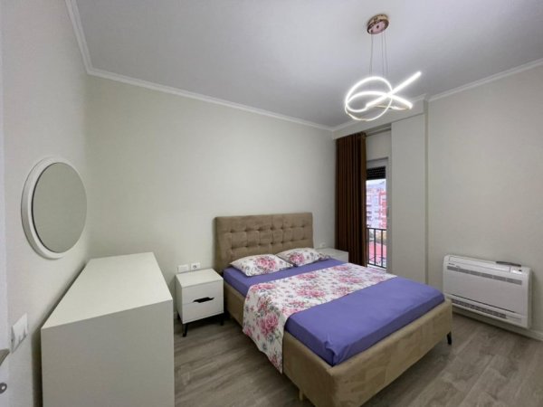 Tirane, jepet me qera apartament 2+1 Kati 5, 80 m² 800 € (Quartum Residence.)