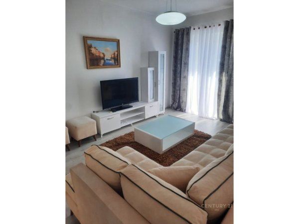 Tirane, jepet me qera apartament 2+1+Aneks Kati 5, 110 m² 890 € (Bllok)
