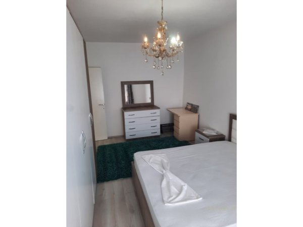Tirane, jepet me qera apartament 2+1+Aneks Kati 5, 110 m² 890 € (Bllok)