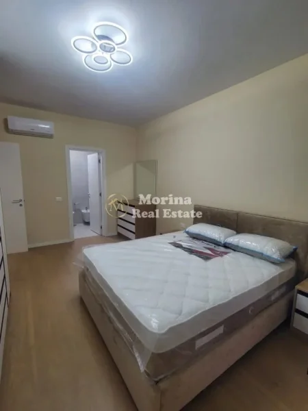 Tirane, jepet me qera apartament 2+1 Kati 2, 120 m² 1.300 € (Liqeni i Thate)