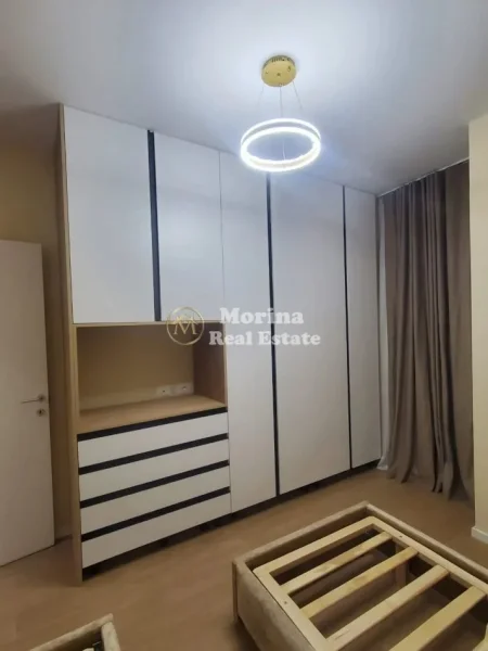 Tirane, jepet me qera apartament 2+1 Kati 2, 120 m² 1.300 € (Liqeni i Thate)