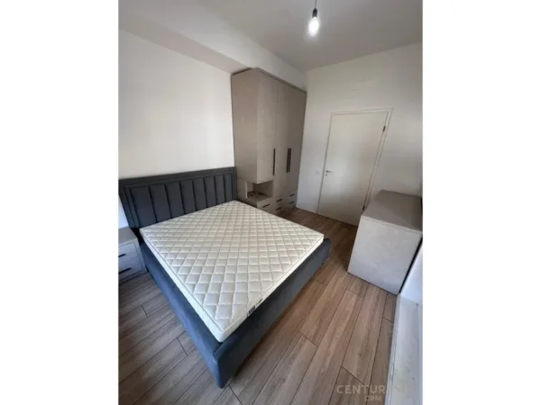 Tirane, shes apartament 2+1 Kati 3, 91 m² 130.001 € (Mangalem)