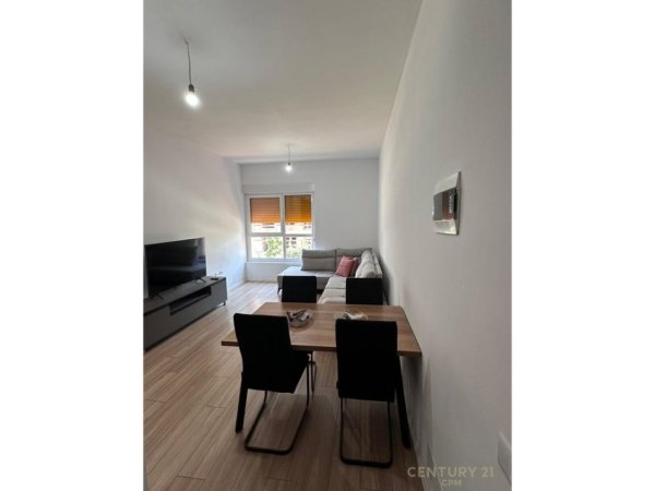Tirane, shes apartament 2+1 Kati 3, 91 m² 130.001 € (Mangalem)
