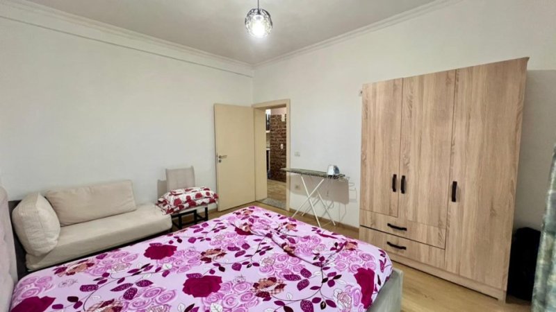 Apartament me qera Zogu i zi (5).jpeg