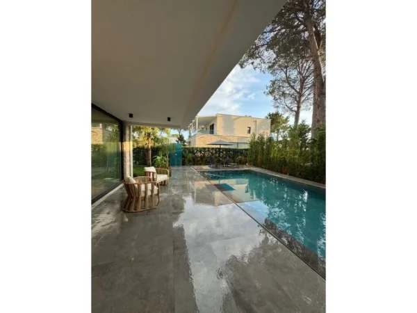 Gjiri Lalezit | Hamallaj, shitet Vile ne plazh 2 Katshe Kati 2, 188 m² 790.000 € 