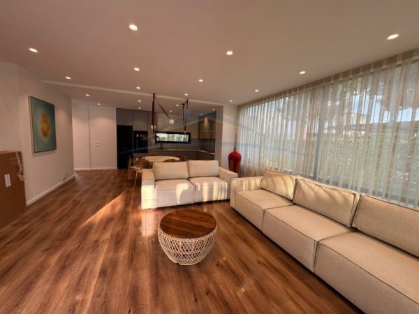 Gjiri Lalezit | Hamallaj, shitet Vile ne plazh 2 Katshe Kati 2, 188 m² 790.000 € 