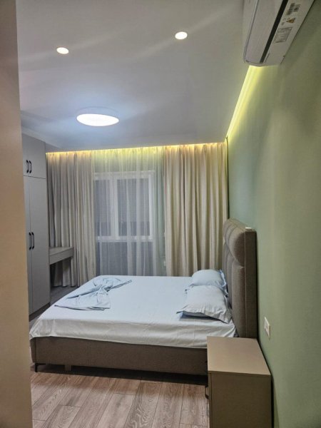 Tirane, jepet me qera apartament 2+1+Ballkon Kati 6, 91 m² 700 € (ISH DOGANA)