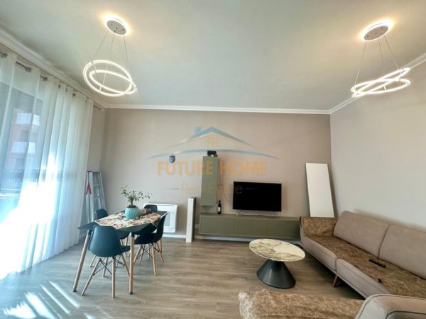 Tirane, jepet me qera apartament 1+1+Parkim Kati 6, 72 m² 850 € (KOMPLEKSI DELIJORGJI)