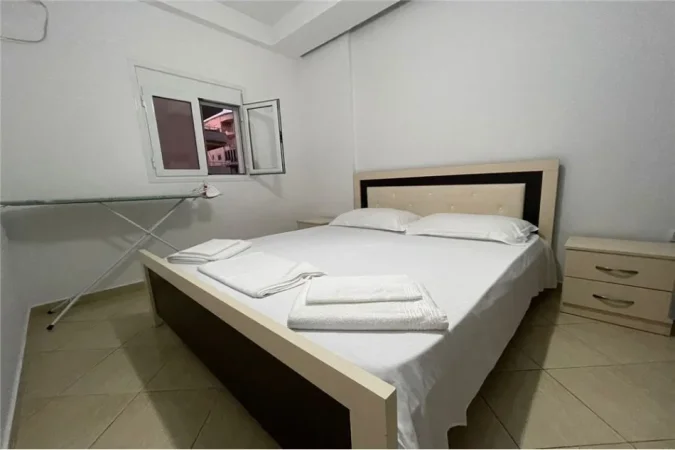Vlore - Lungomare, jepet me qera apartament 1+1 Kati 5, 60 m² 250 € (Rruga Reshat Osmani – pranë Te NAMA)