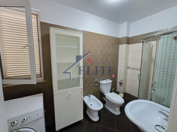 Tirane, jepet me qera apartament 2+1+Ballkon Kati 3, 100 m² 700 € (Kodra e Diellit)